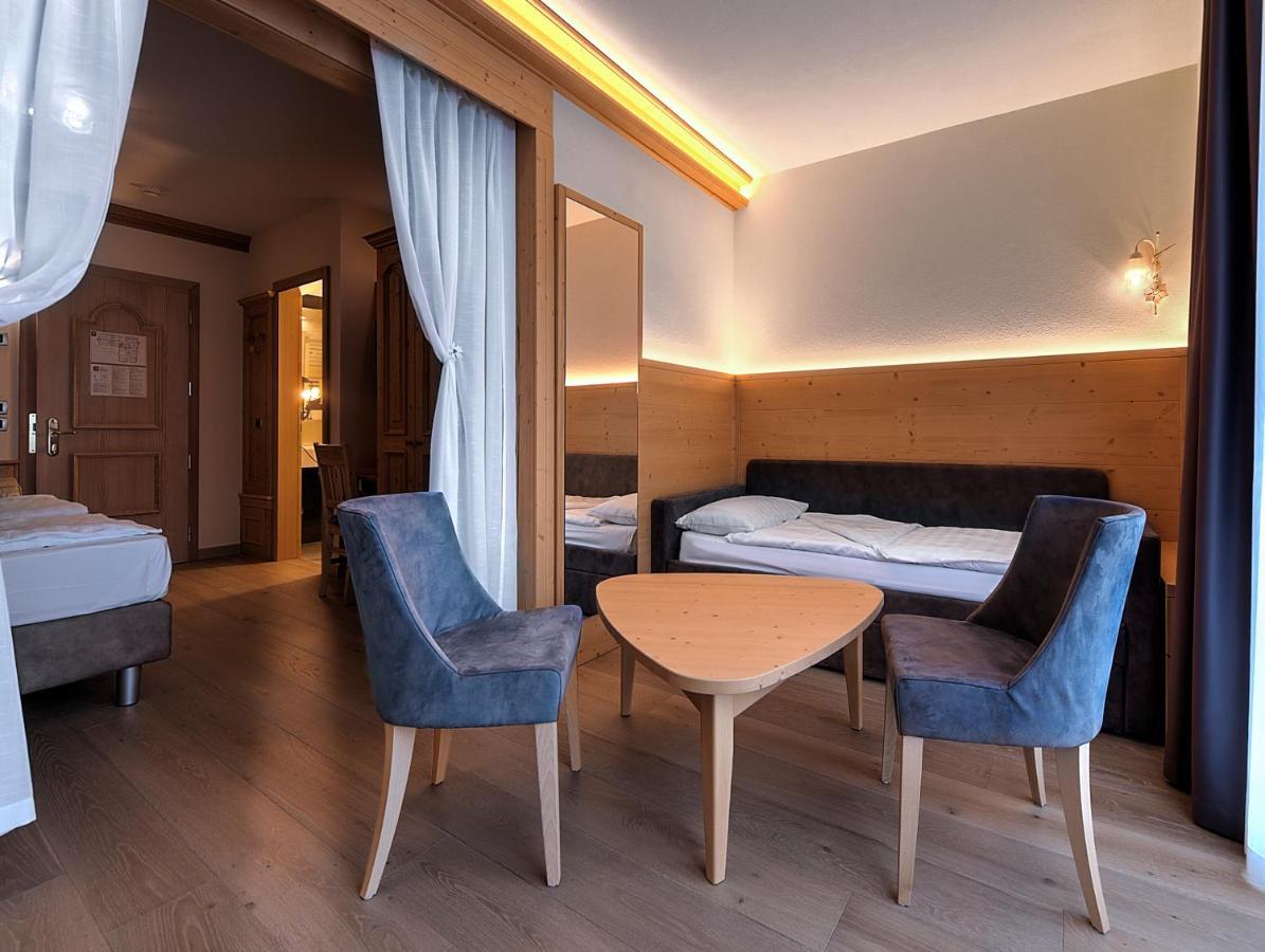 Hotel Madonna Delle Nevi Folgarida Eksteriør billede