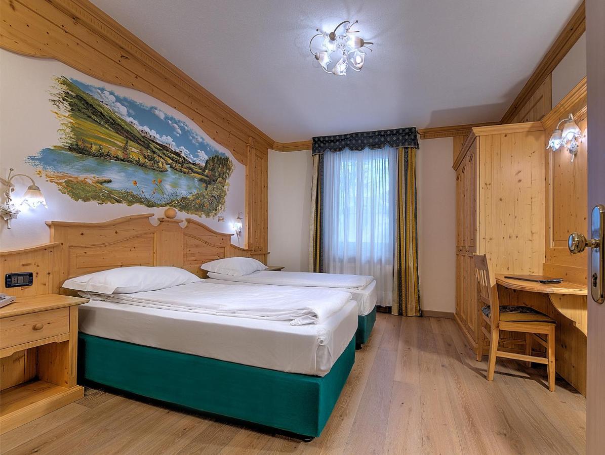 Hotel Madonna Delle Nevi Folgarida Eksteriør billede