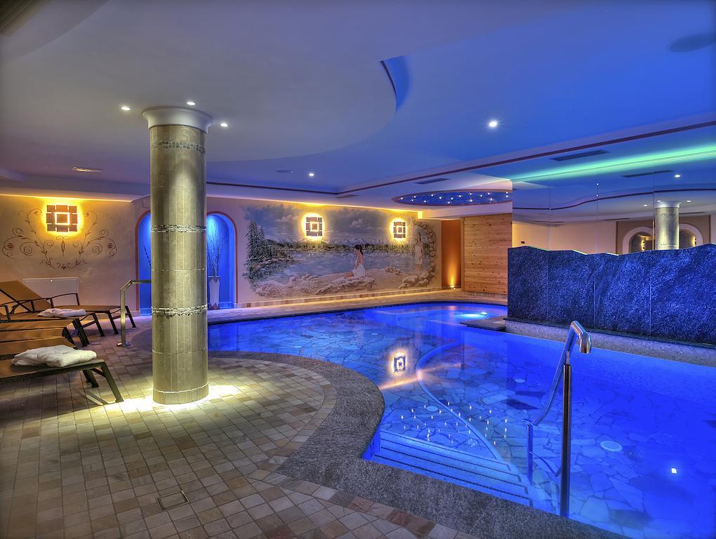 Hotel Madonna Delle Nevi Folgarida Eksteriør billede