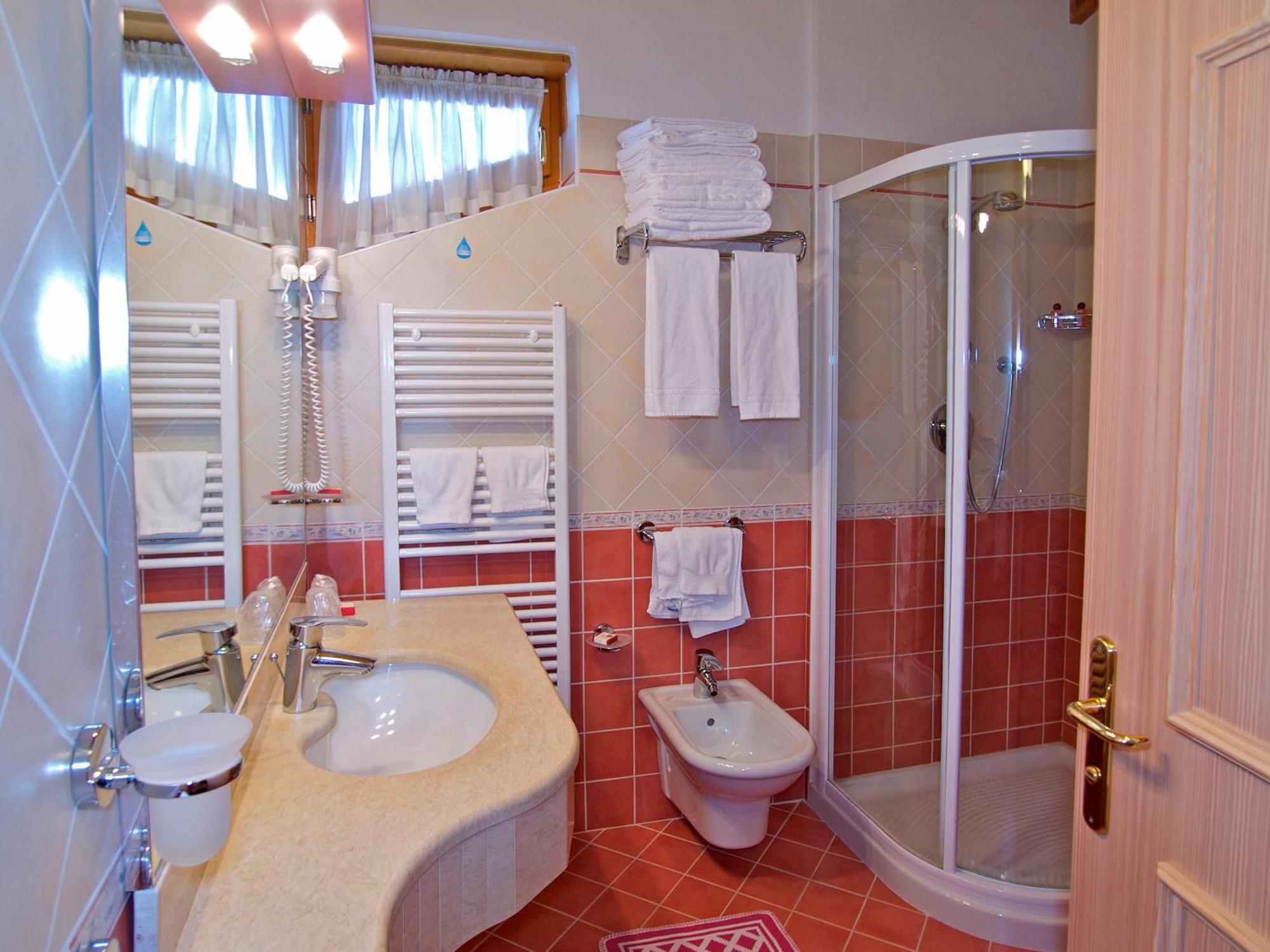 Hotel Madonna Delle Nevi Folgarida Eksteriør billede