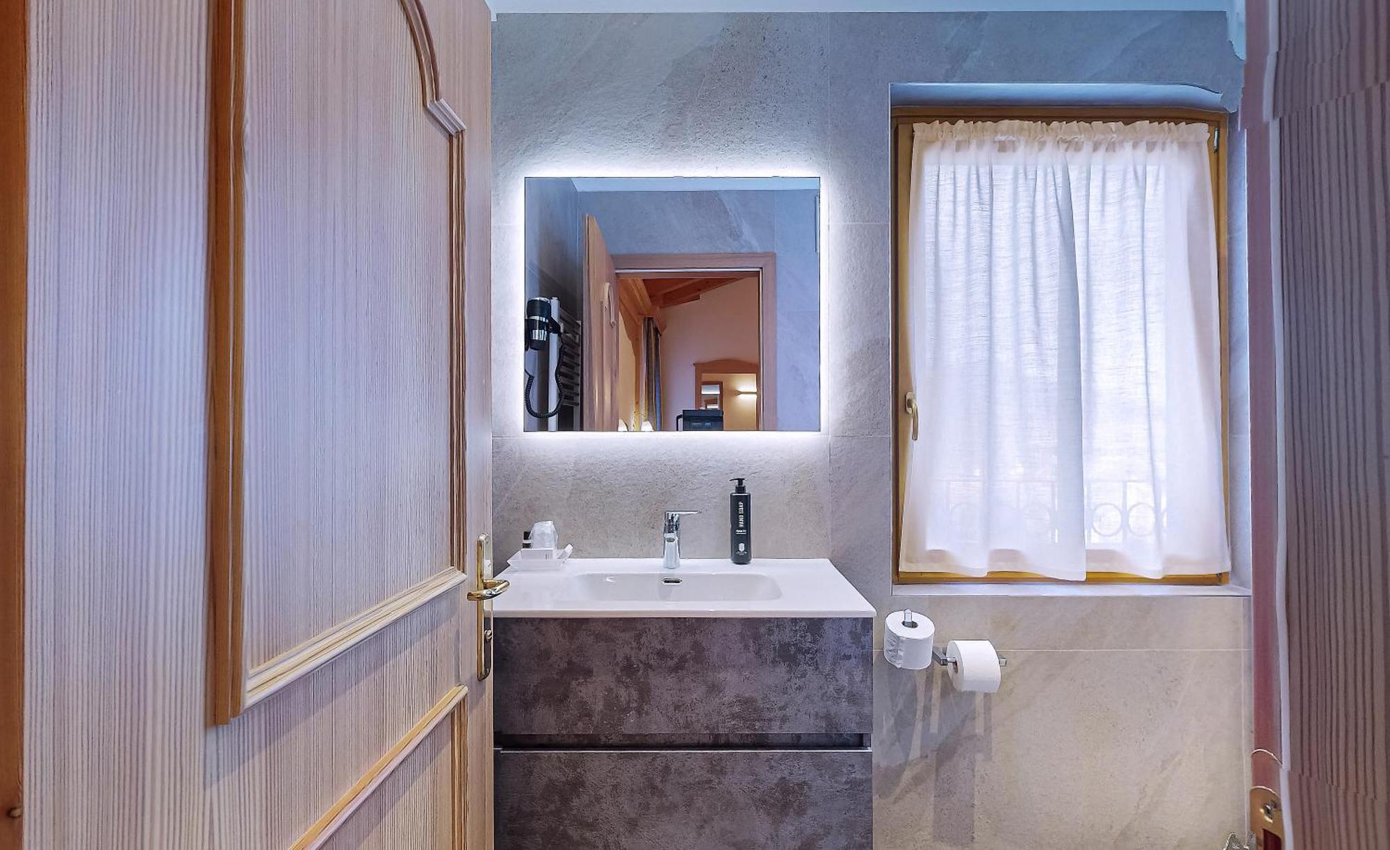 Hotel Madonna Delle Nevi Folgarida Eksteriør billede